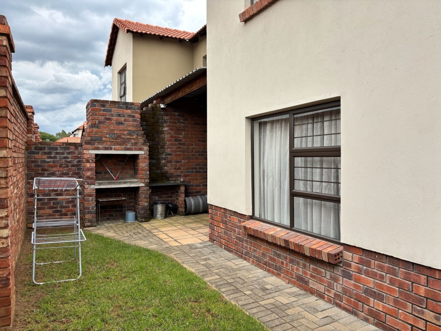 3 Bedroom Property for Sale in Waterval East North West